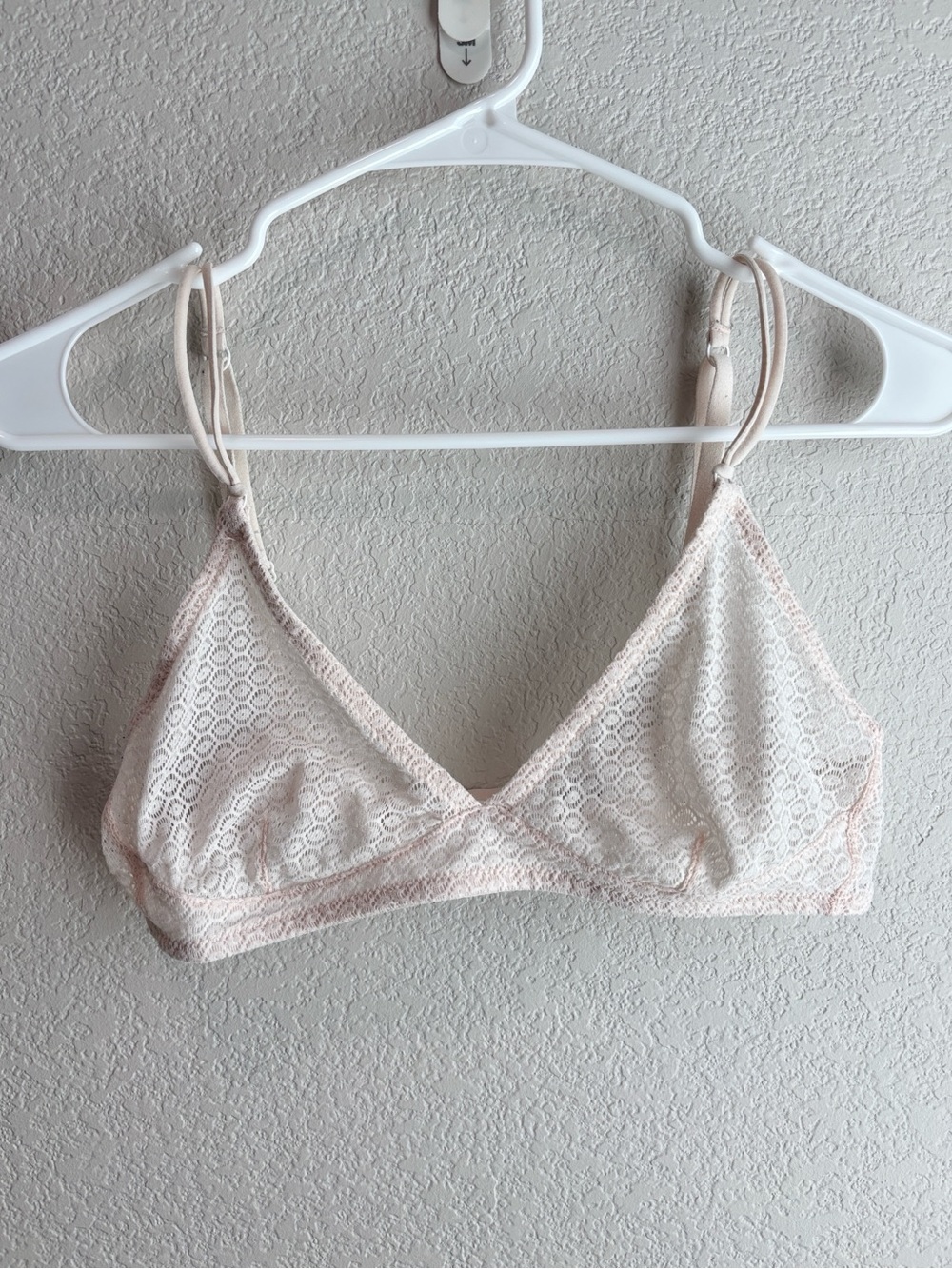 Vintage American Apparel Lingerie Cream Sheer Geo Lace Triangle Bralette Medium